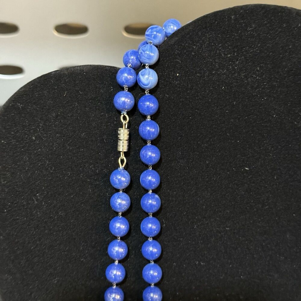 Long Blue Beaded Necklace Marbled Round Beads Double Strand Screw Clasp - Picture 3 of 12